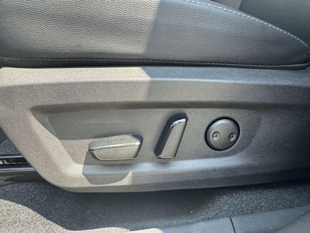 new 2025 Nissan Murano car, priced at $35,704