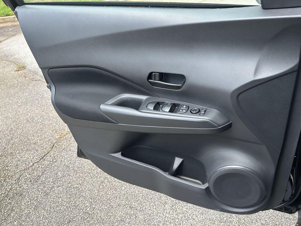 new 2025 Nissan Kicks car, priced at $21,425