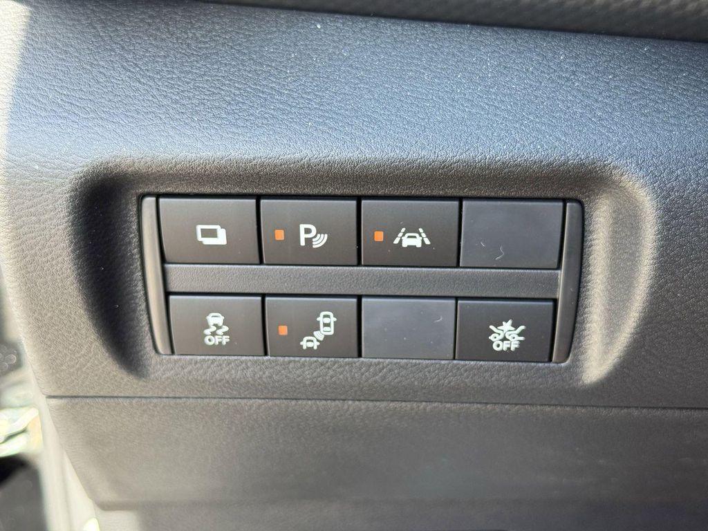 new 2025 Nissan Kicks car, priced at $21,925