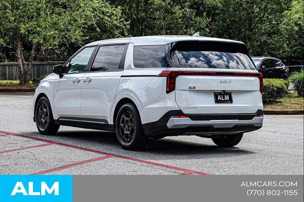 used 2025 Kia Carnival car, priced at $32,164