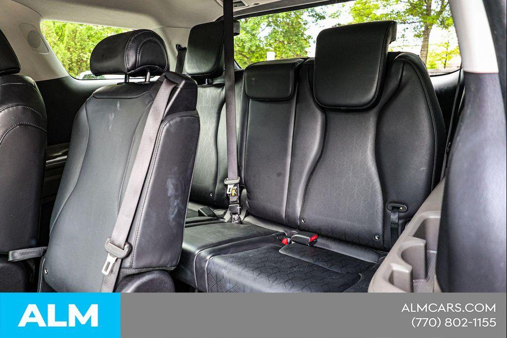used 2025 Kia Carnival car, priced at $32,164