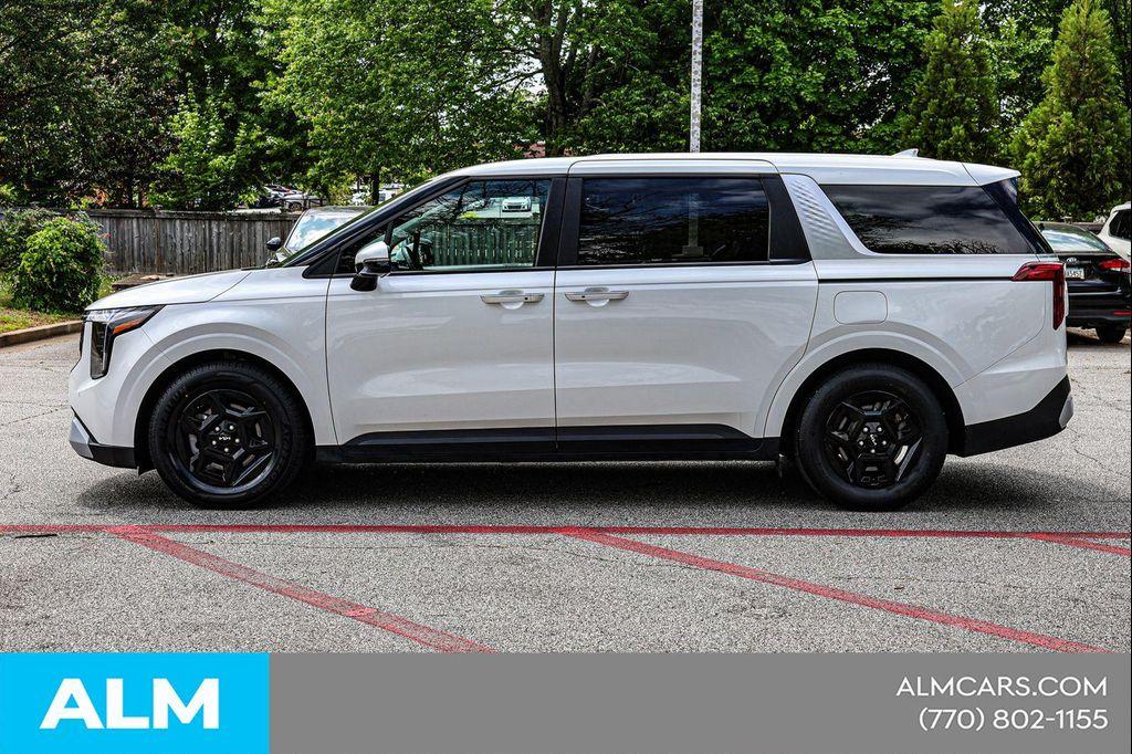 used 2025 Kia Carnival car, priced at $32,164