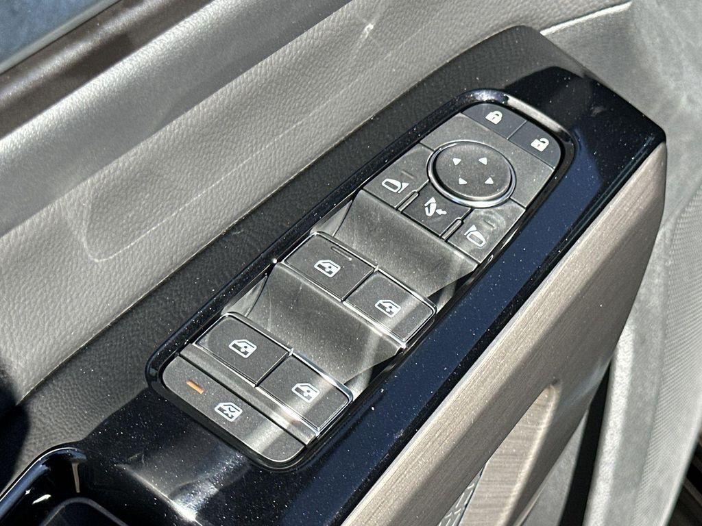 new 2025 Nissan Pathfinder car, priced at $47,765