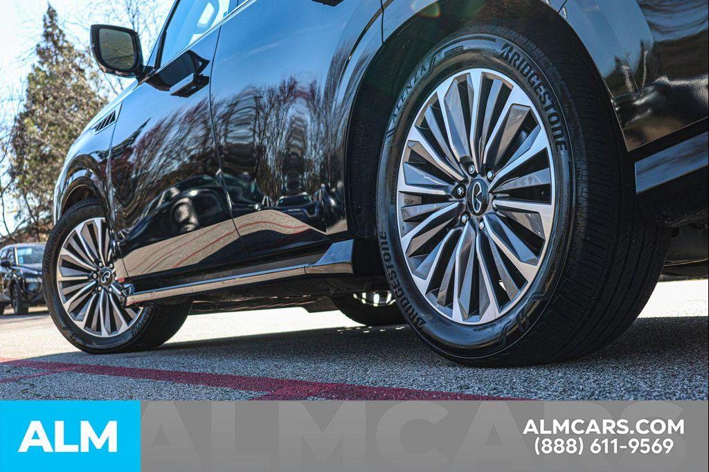 used 2025 INFINITI QX80 car, priced at $67,160