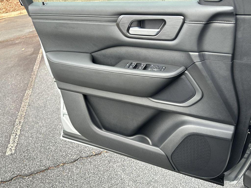 new 2026 Nissan Armada car, priced at $60,214