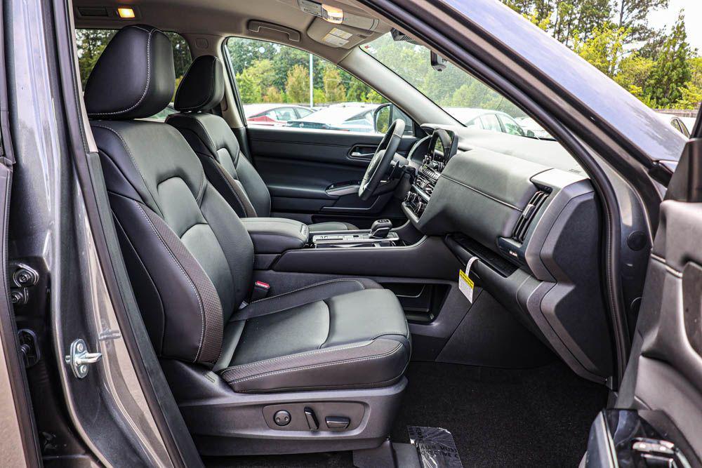 new 2024 Nissan Pathfinder car, priced at $35,747