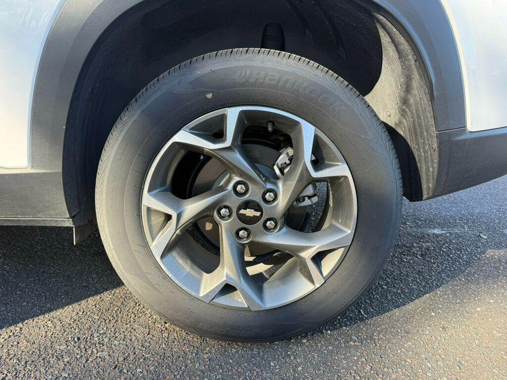 used 2025 Chevrolet Trax car, priced at $21,990