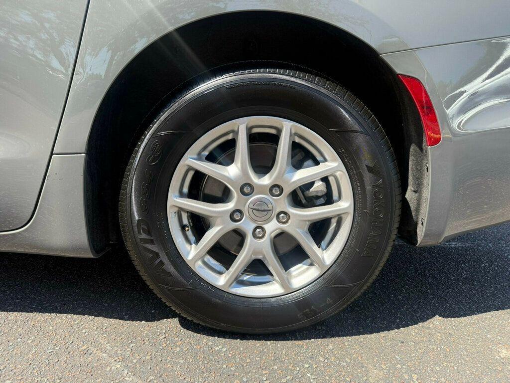 used 2025 Chrysler Pacifica car, priced at $30,990