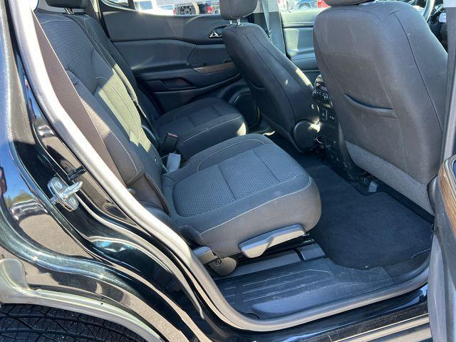 used 2023 GMC Acadia car, priced at $25,987