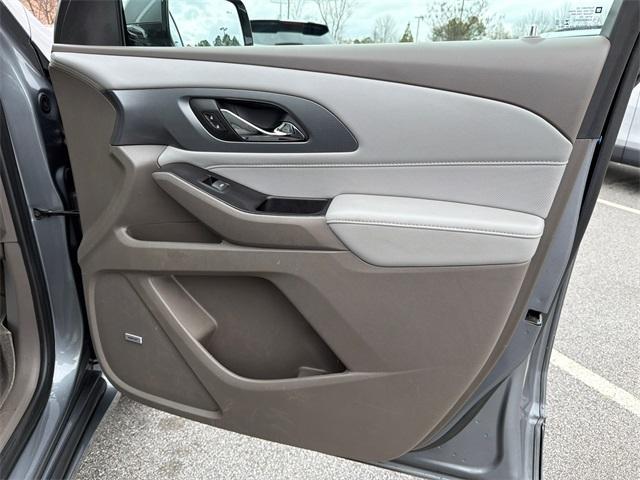 used 2019 Chevrolet Traverse car, priced at $19,173