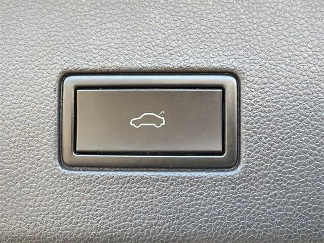 used 2021 Volkswagen Atlas car, priced at $16,379