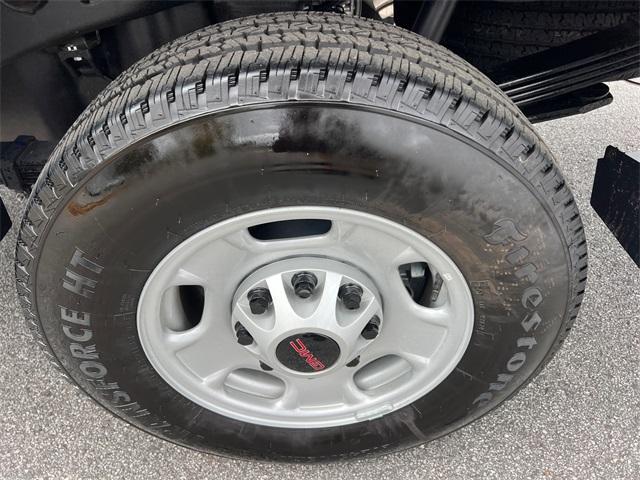 used 2025 GMC Sierra 2500 car, priced at $41,987