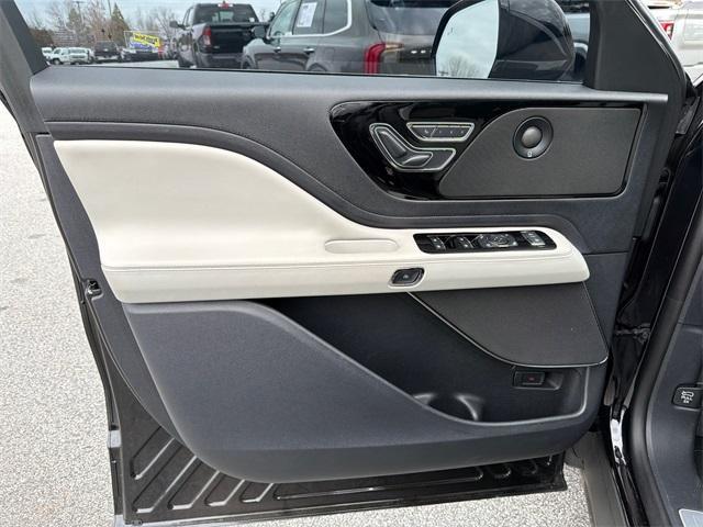 used 2025 Lincoln Aviator car, priced at $51,522