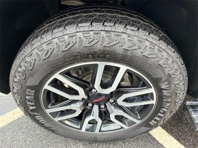 used 2023 GMC Yukon car, priced at $57,304