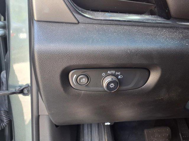 used 2023 Chevrolet Traverse car, priced at $28,700