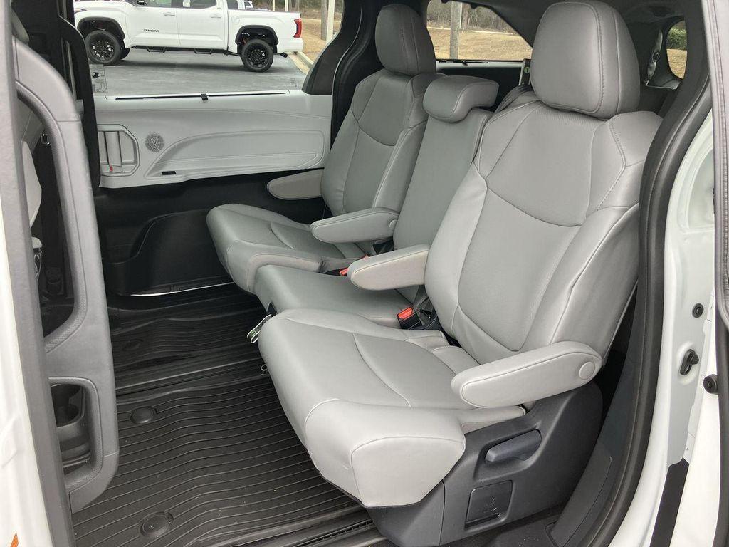 new 2026 Toyota Sienna car, priced at $48,732