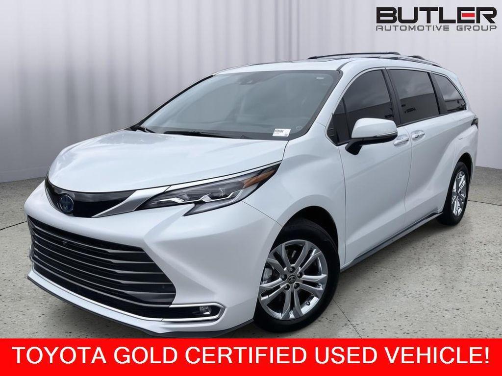 used 2023 Toyota Sienna car, priced at $48,999