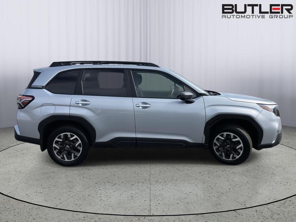 used 2025 Subaru Forester car, priced at $28,999