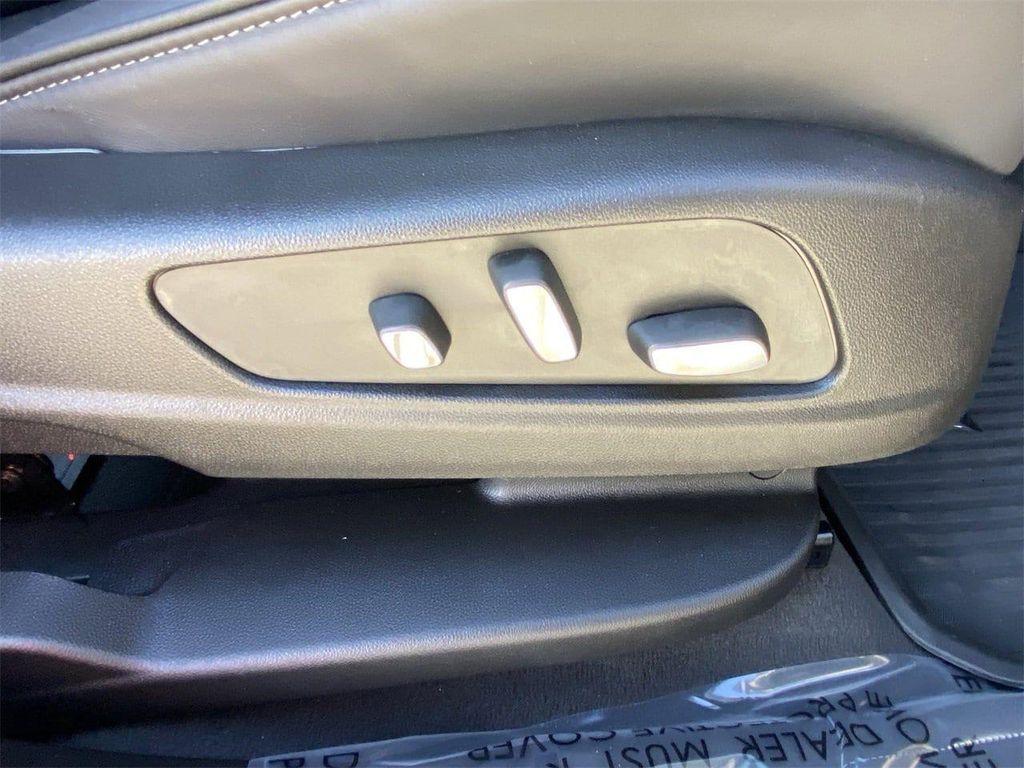 used 2025 Cadillac XT6 car, priced at $54,879