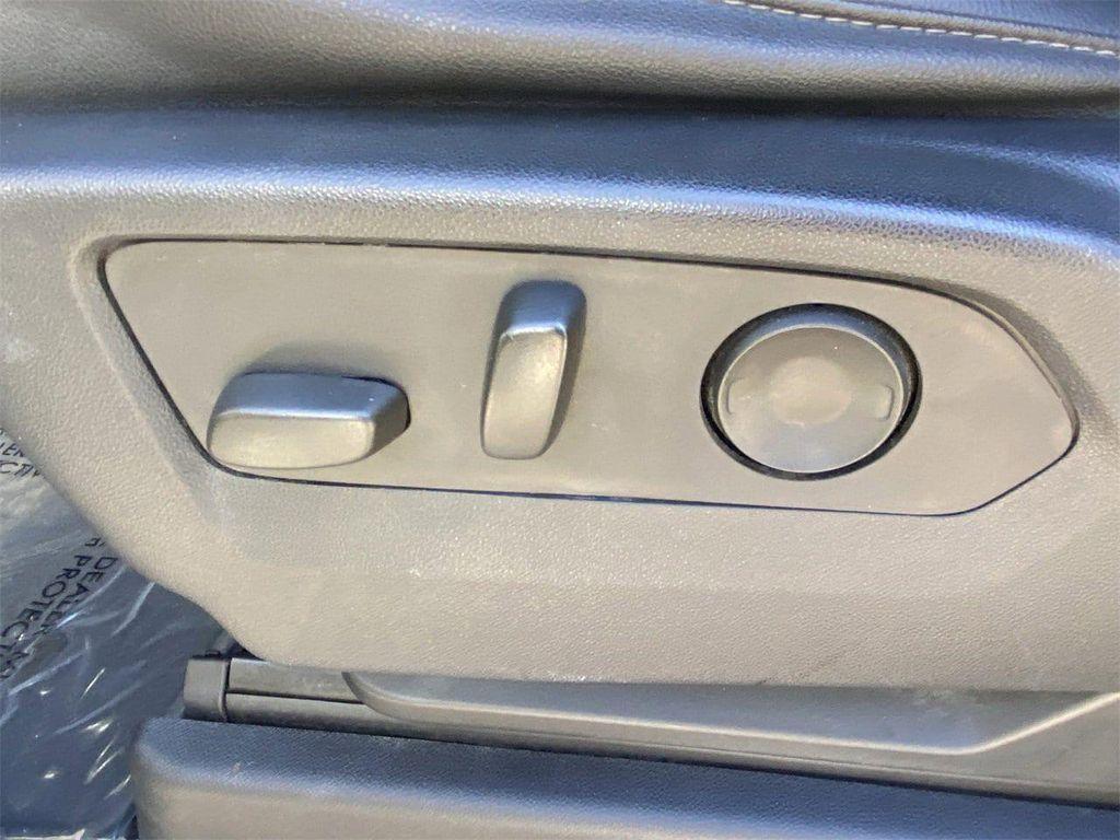 used 2023 Chevrolet Suburban car, priced at $59,900