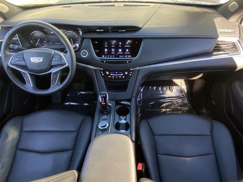 used 2025 Cadillac XT5 car, priced at $45,537