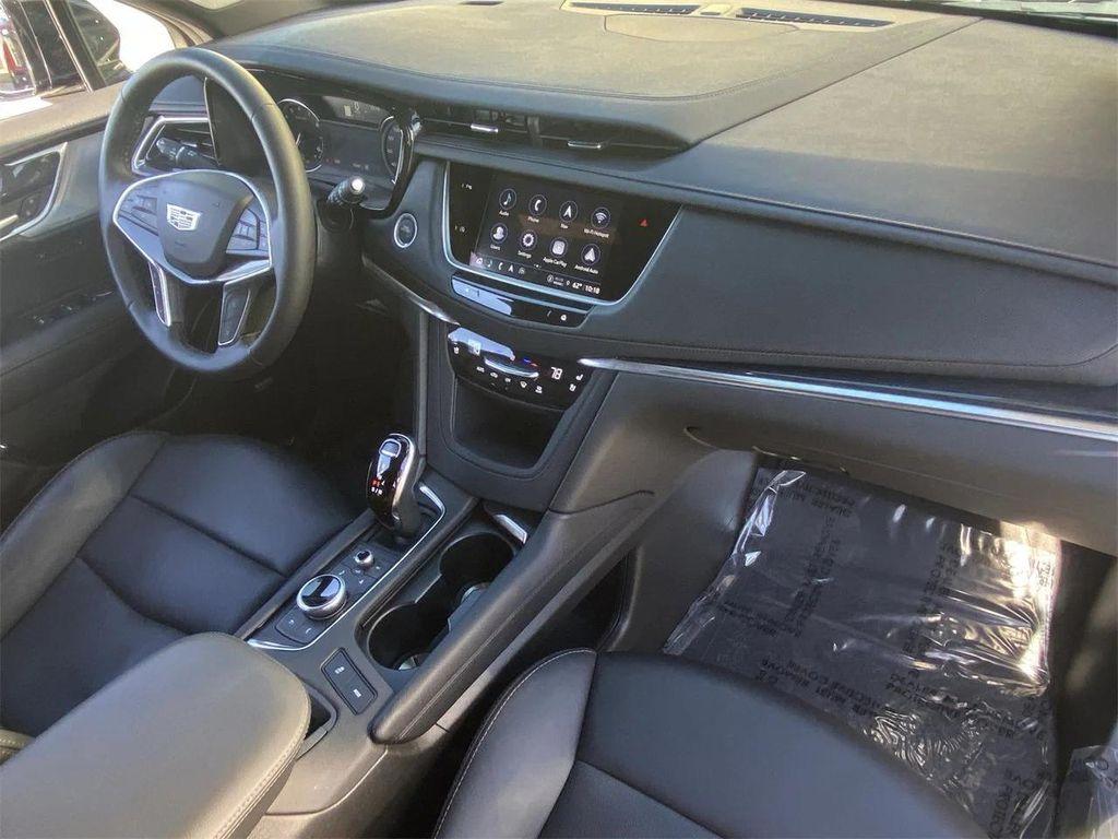 used 2025 Cadillac XT5 car, priced at $45,537