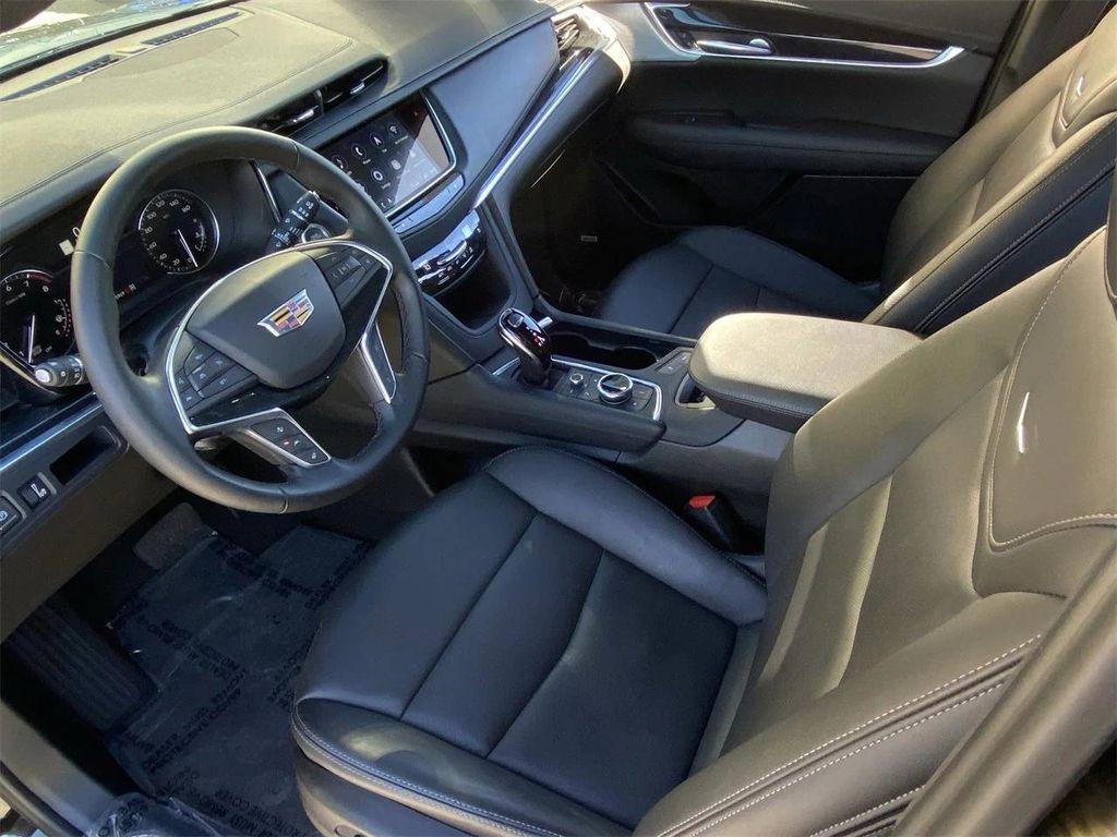used 2025 Cadillac XT5 car, priced at $45,537