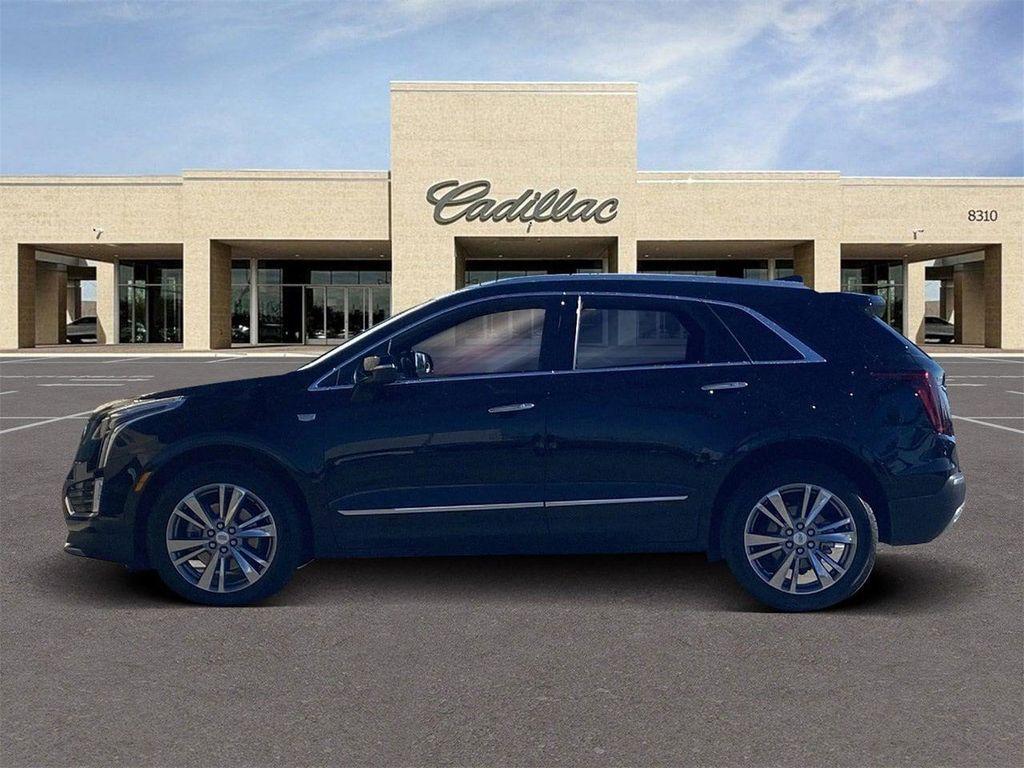 used 2025 Cadillac XT5 car, priced at $45,537
