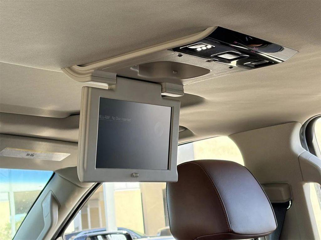 used 2018 Cadillac Escalade ESV car, priced at $30,995