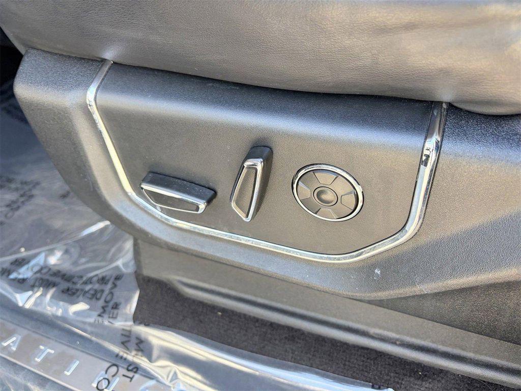 used 2020 Ford Expedition car, priced at $33,900