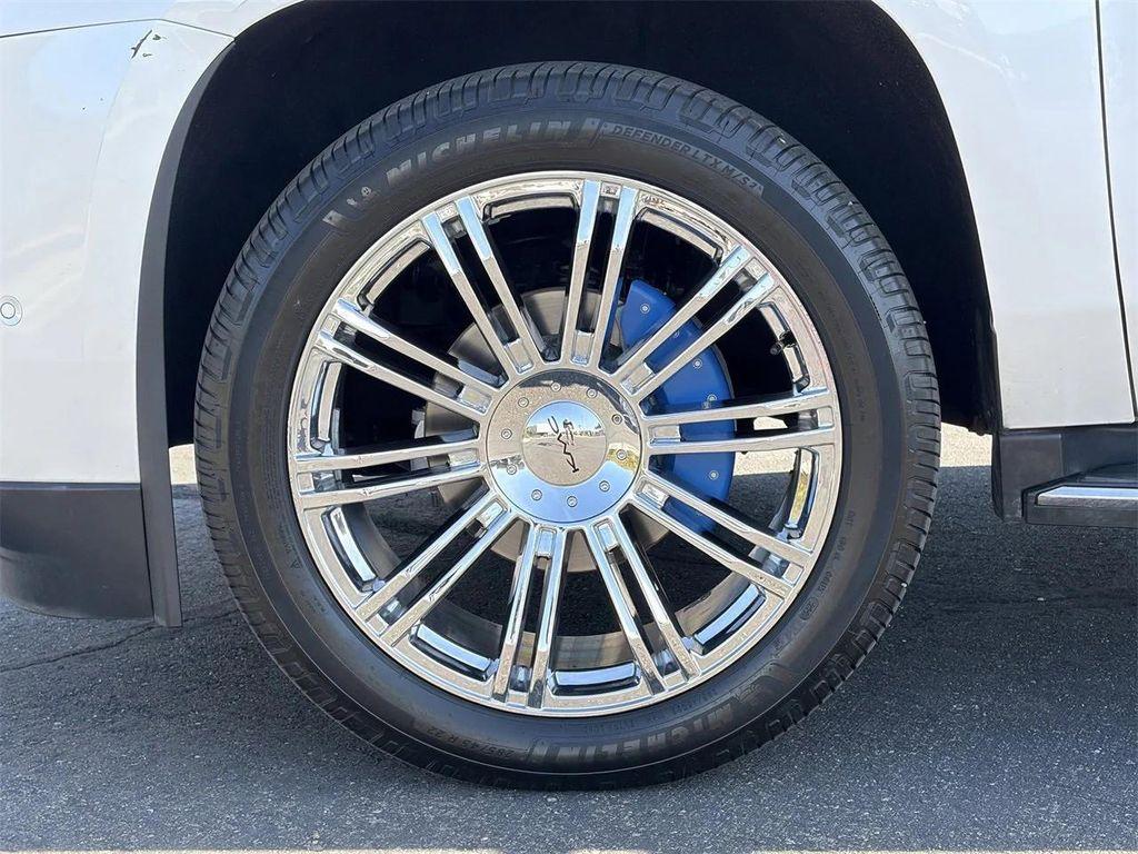 used 2018 Cadillac Escalade ESV car, priced at $24,835