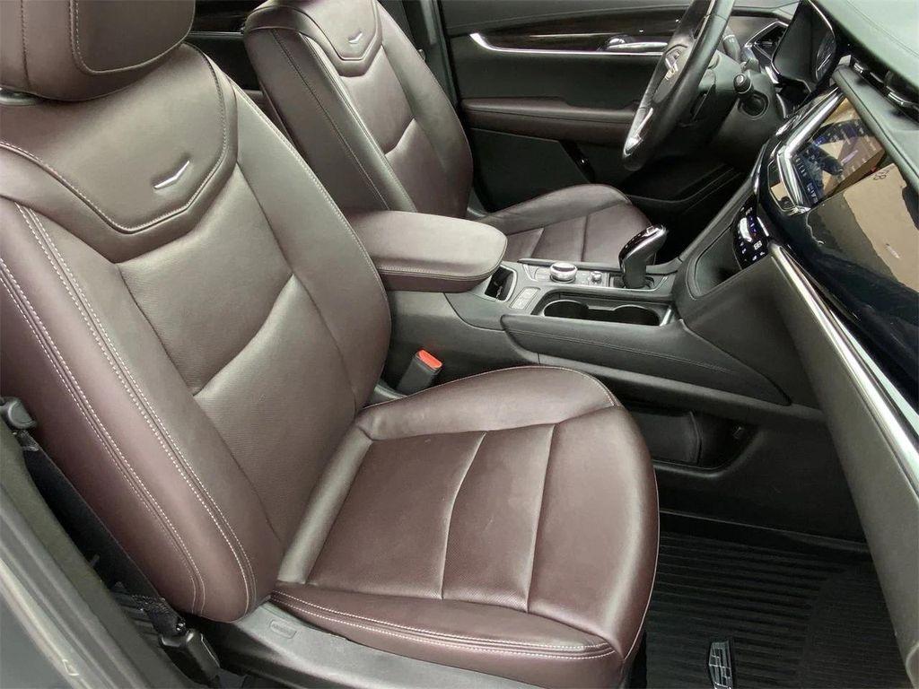 used 2023 Cadillac XT6 car, priced at $48,500