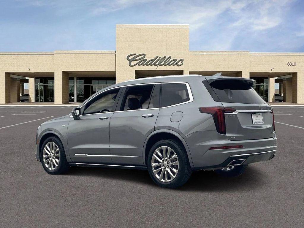 used 2023 Cadillac XT6 car, priced at $43,235