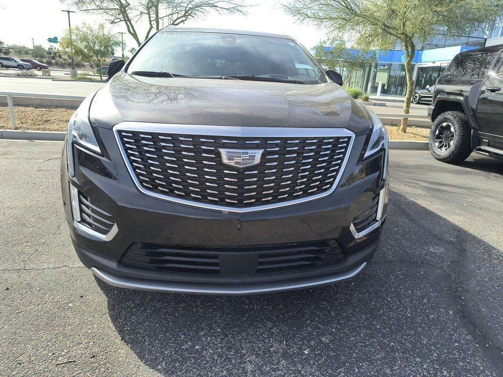 used 2022 Cadillac XT5 car, priced at $32,900