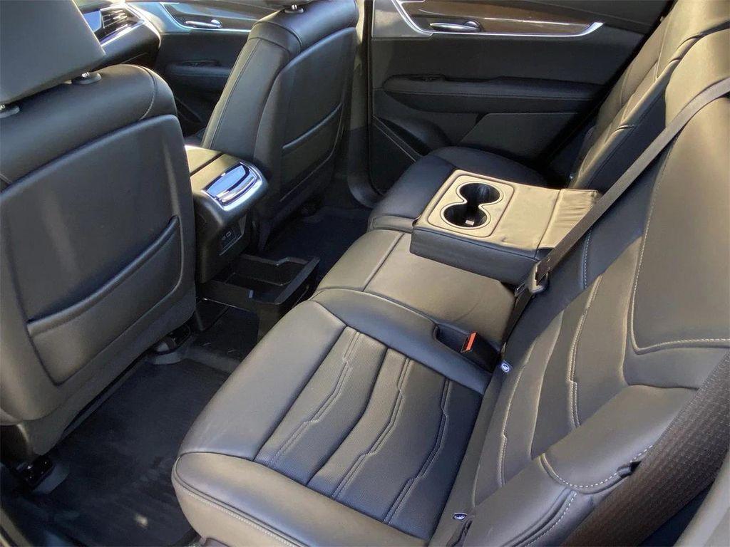 used 2025 Cadillac XT6 car, priced at $59,900