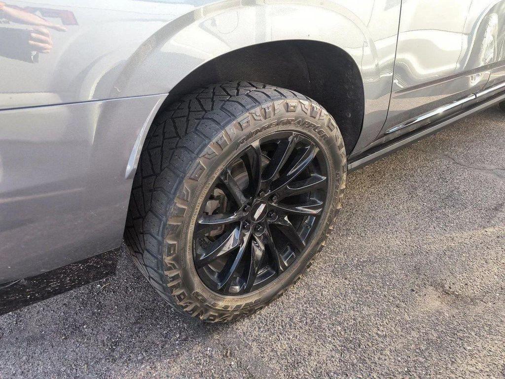 used 2022 Cadillac Escalade ESV car