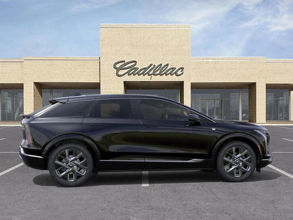 new 2025 Cadillac OPTIQ car, priced at $54,465