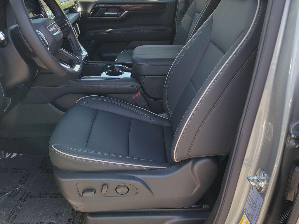 new 2026 GMC Yukon XL car, priced at $82,605