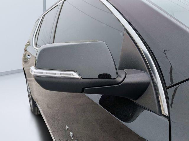 used 2023 Chevrolet Traverse car, priced at $27,377