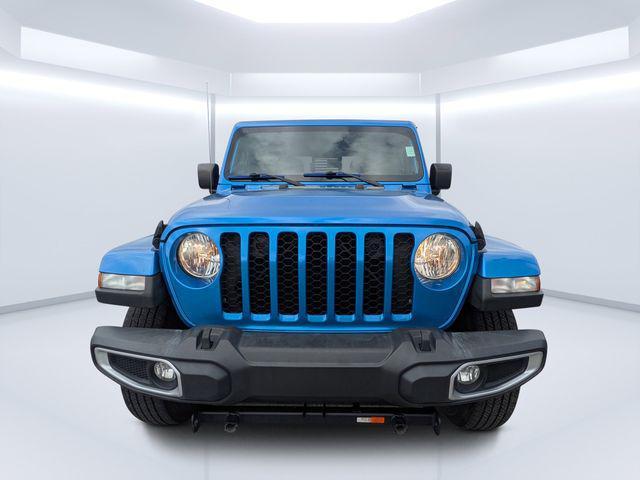 used 2022 Jeep Gladiator car, priced at $27,277