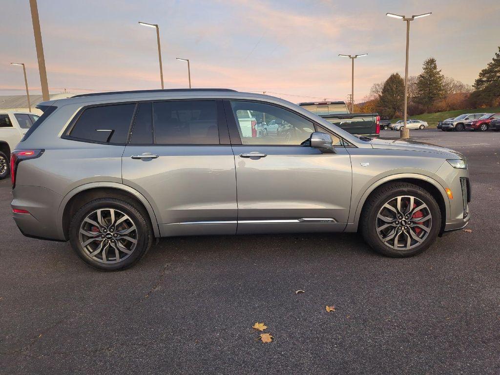 used 2023 Cadillac XT6 car, priced at $37,595