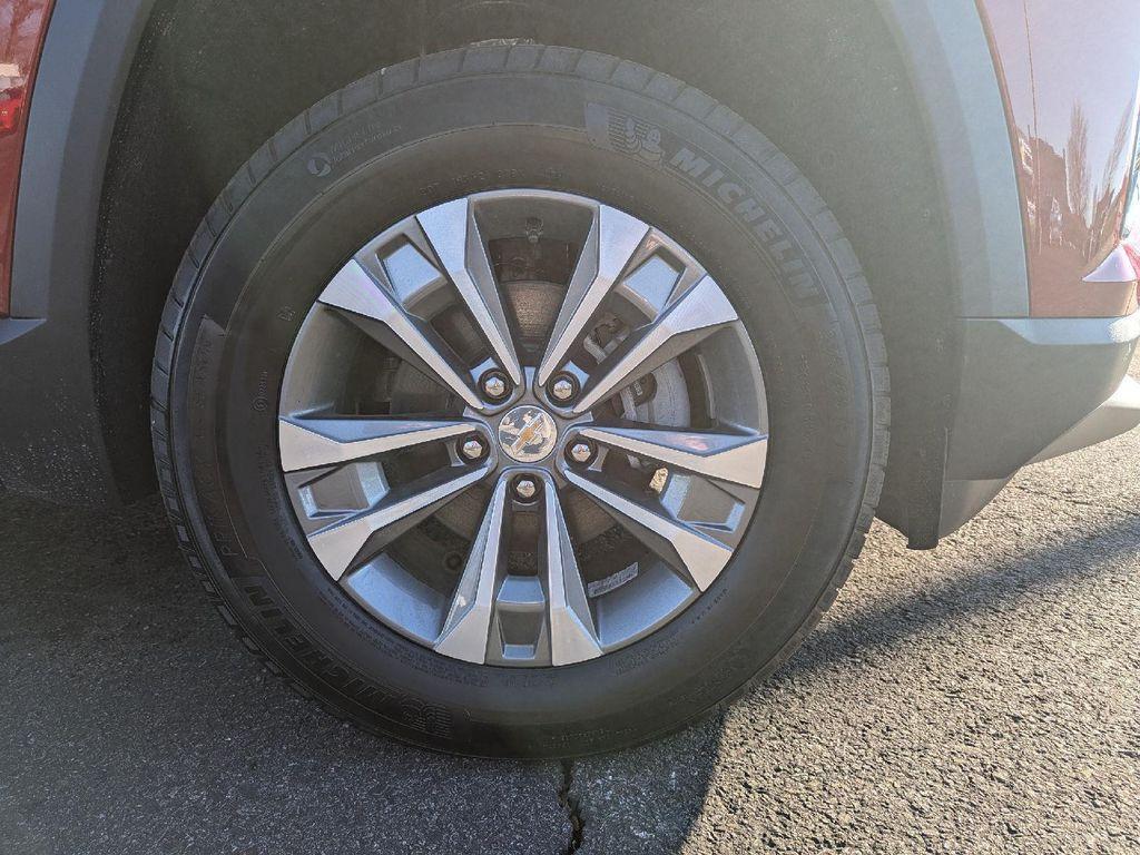 new 2026 Chevrolet Equinox car, priced at $37,630