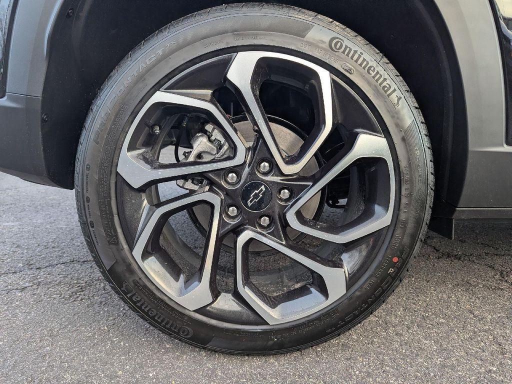 new 2026 Chevrolet Trax car, priced at $29,335