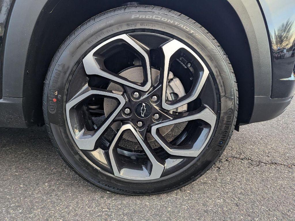 new 2026 Chevrolet Trax car, priced at $29,335