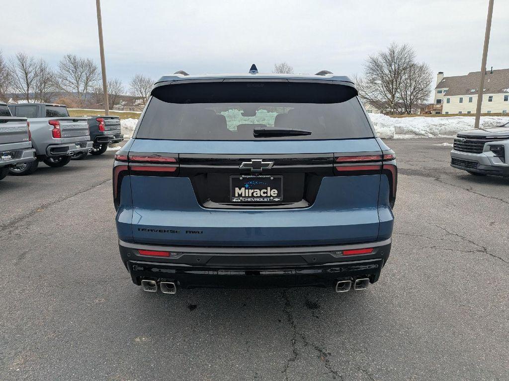 new 2026 Chevrolet Traverse car, priced at $49,305