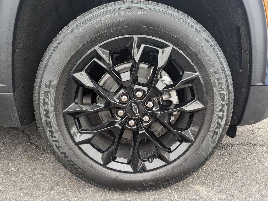 new 2026 Chevrolet Traverse car, priced at $49,305