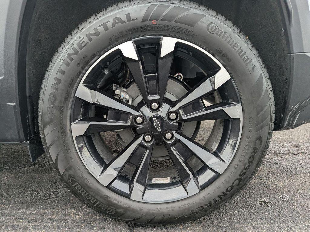 new 2026 Chevrolet Equinox car, priced at $40,835