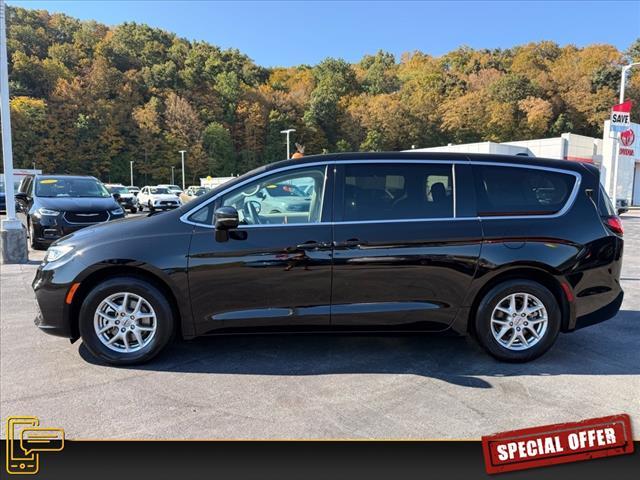 used 2024 Chrysler Pacifica car, priced at $31,929