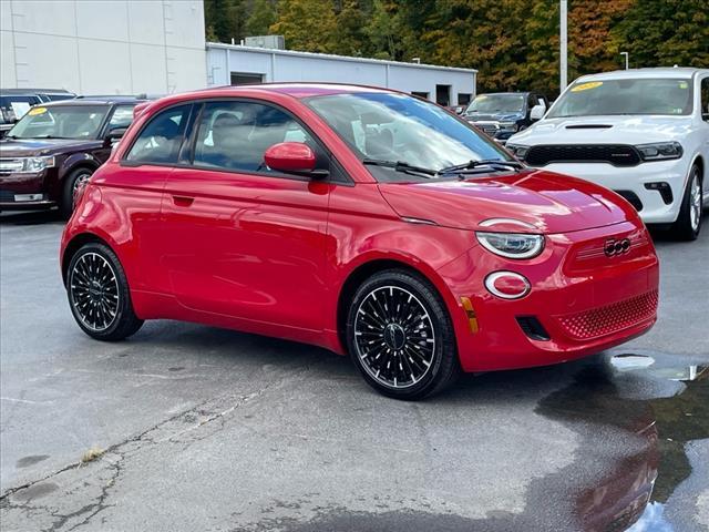new 2024 FIAT 500e car, priced at $32,095