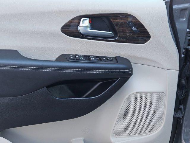 used 2023 Chrysler Pacifica car, priced at $23,629